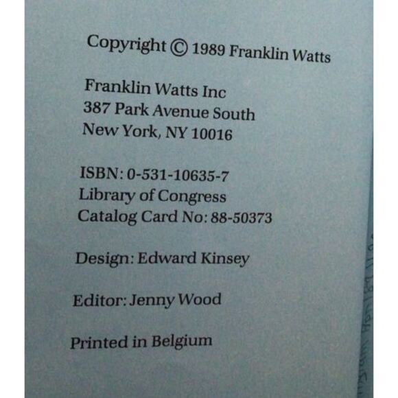 1989 PUPPETS By Lyndie Wright Hardback Vintage Book ~ Finger Puppets - Picture 3 of 10